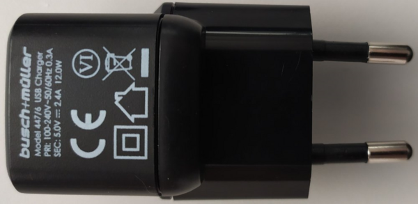 busch-mueller-447-6-usb-netzgerät-ixon-space-usb-buchse-und-kabel-auf-micro-usb-laenge-ca-350-mm